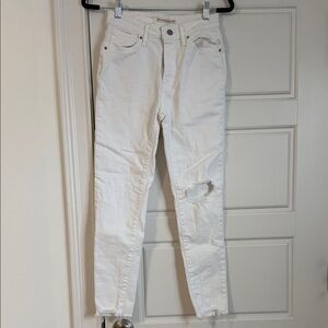 Levi's White Distressed Skinny Jeans